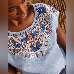 Boden Fleur Embroidered 100% Linen Top Size 6